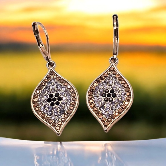 Jewelry - Leaf Like Design Earrings Leverback Clustered Rhinestones Rose Gold Tone Sett